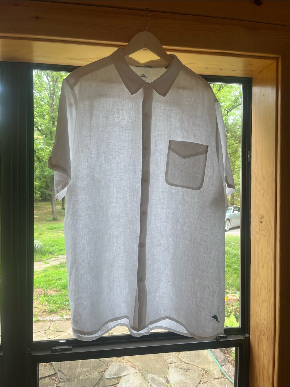 Tommy Bahama White Short-Sleeve Linen Button-Up